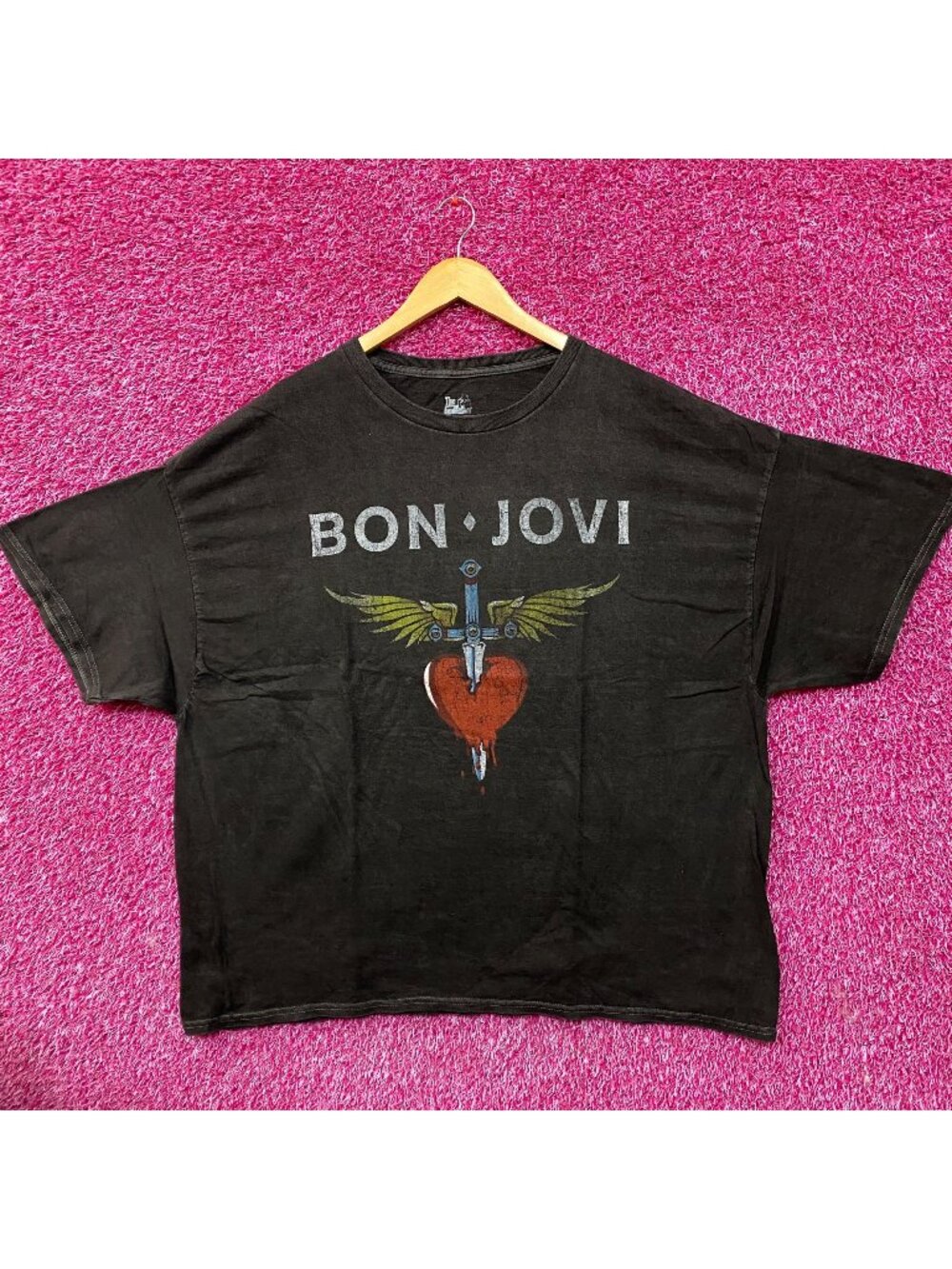 Bon Jovi You Give Love a Bad Name Heart and Dagger T-Shirt 2XL